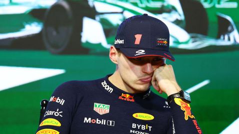  Верстапен се оплака от Ред Бул 