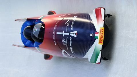 Милано-Кортина все пак се справи с улея за бобслей