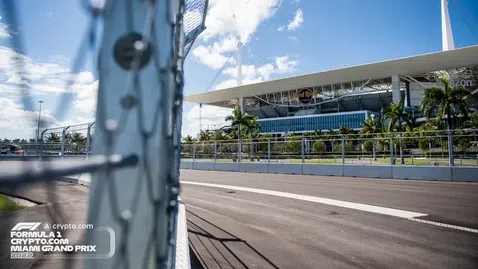 Съдът в Маями иска още доказателства преди да вземе решение за старта от Формула 1
