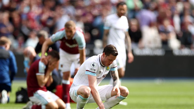  В Бърнли към момента не знаят дали Ашли Уестууд ще би трябвало да се оперира 