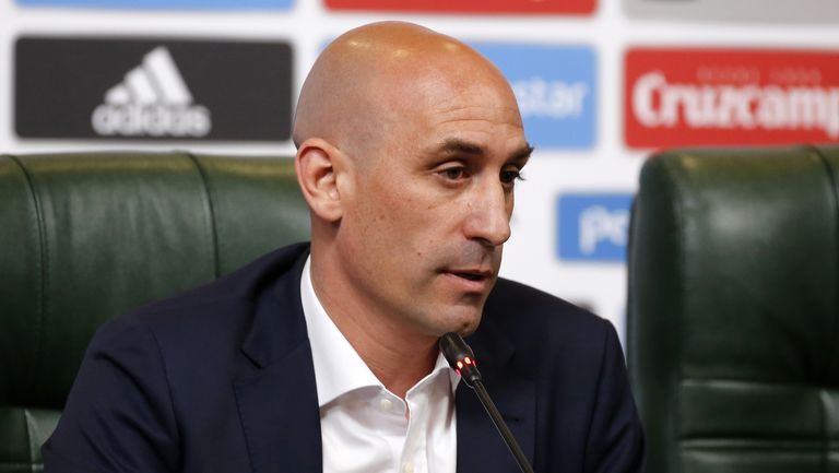 Президентът на Испанската футболна федерация RFEF Луис Рубиалес отговори на