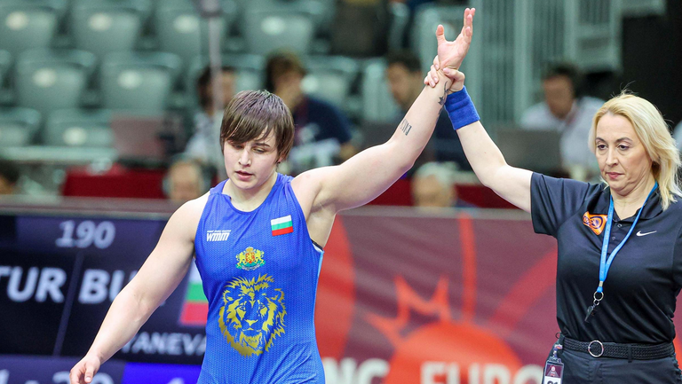 Юлиана Янева спечели златен медал в категория до 68 килограма