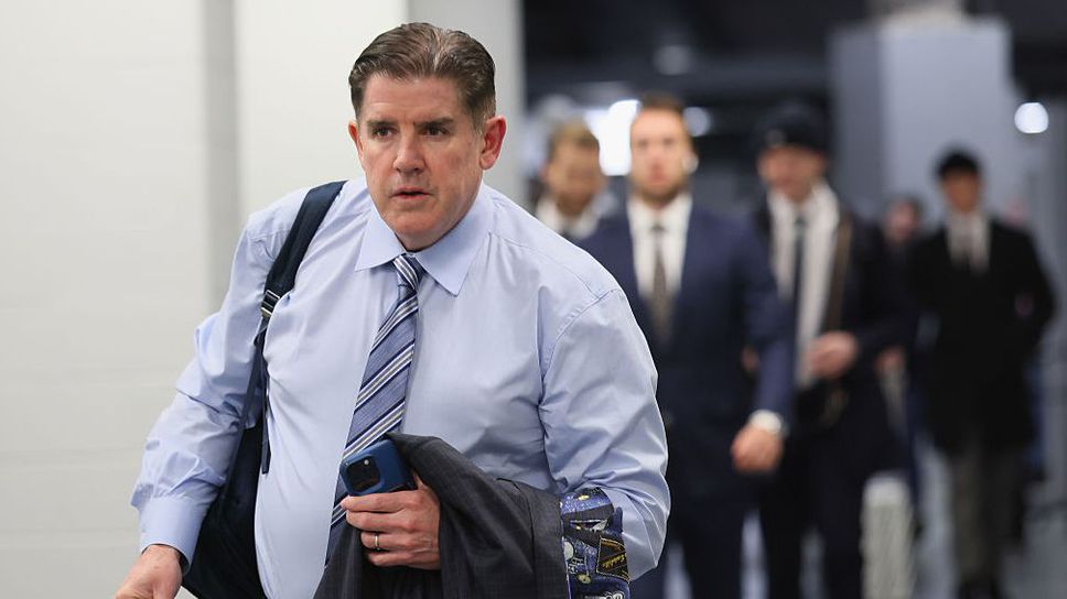 Отборът от Националната хокейна лига НХЛ Ню Йорк Рейнджърс уволни