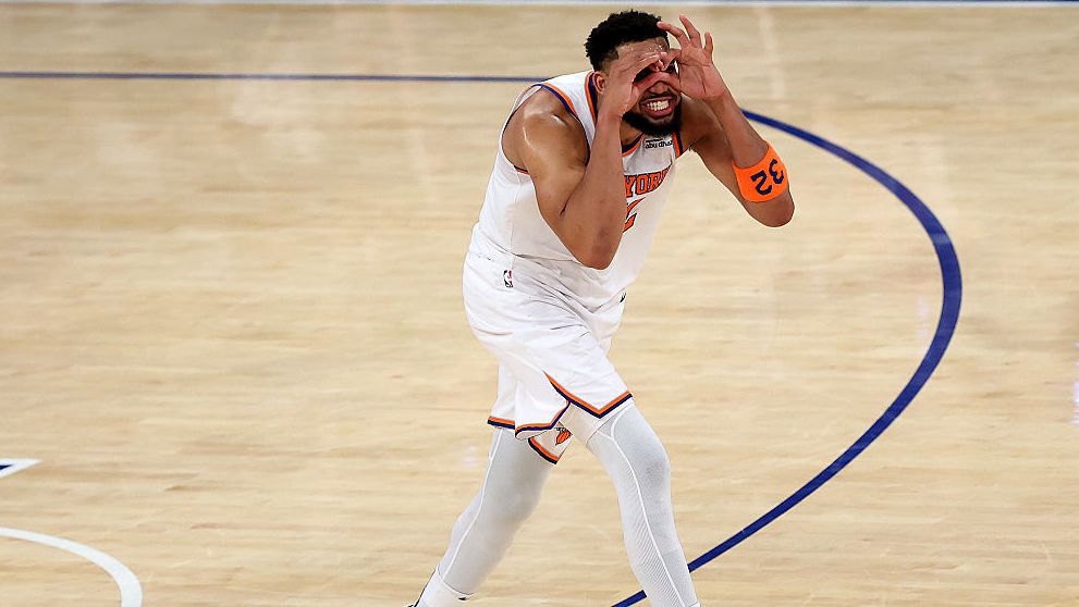 Ню Йорк изригна в последната четвърт и започна с победа в плейофите