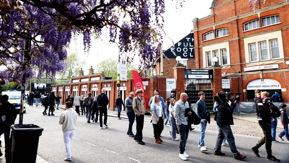 Фулъм приема Челси в лондонско дерби на Крейвън Котидж Срещата