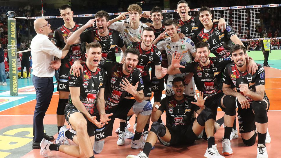 Супер Алекс Николов с 15 точки, Лубе изравни серията срещу Перуджа