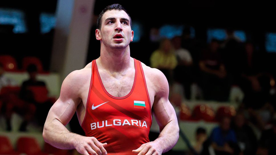 Семен Новиков е на финал!