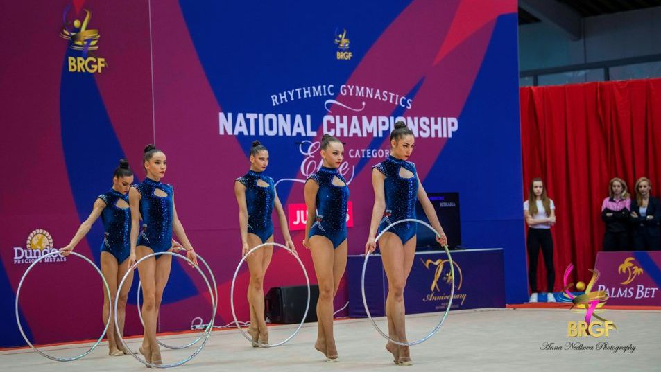 Българският ансамбъл е четвърти след изпълненията с пет обръча в Памплона