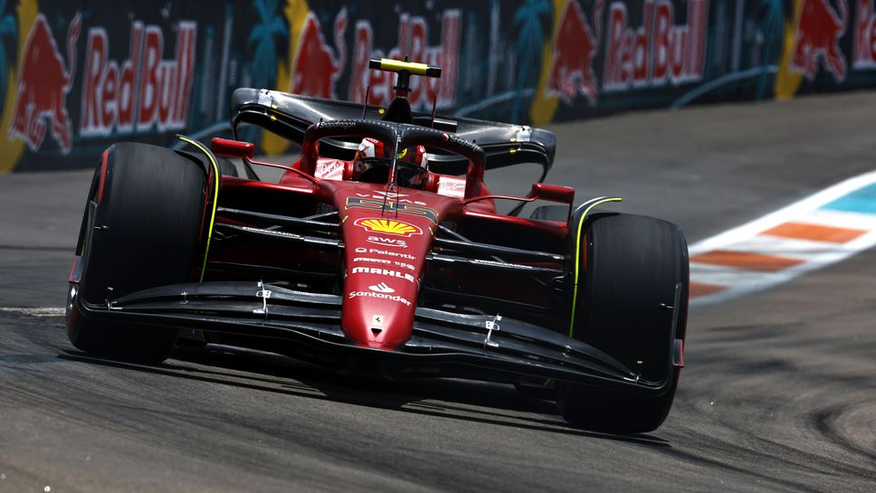 Карлос Сайнц с притеснения за здравето на пилотите, свързани с новите коли