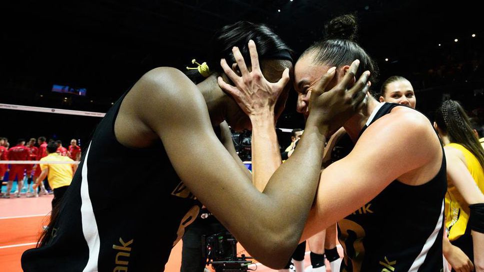 Фантастичната Паола Егону заби 40 точки, а Вакъфбанк спечели Шампионската лига пред над 10 000 зрители