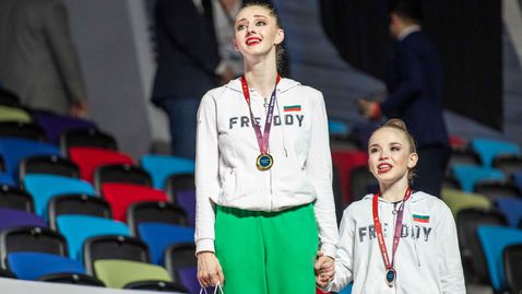  Весела Лечева поздрави Калейн и Николова за медалите 