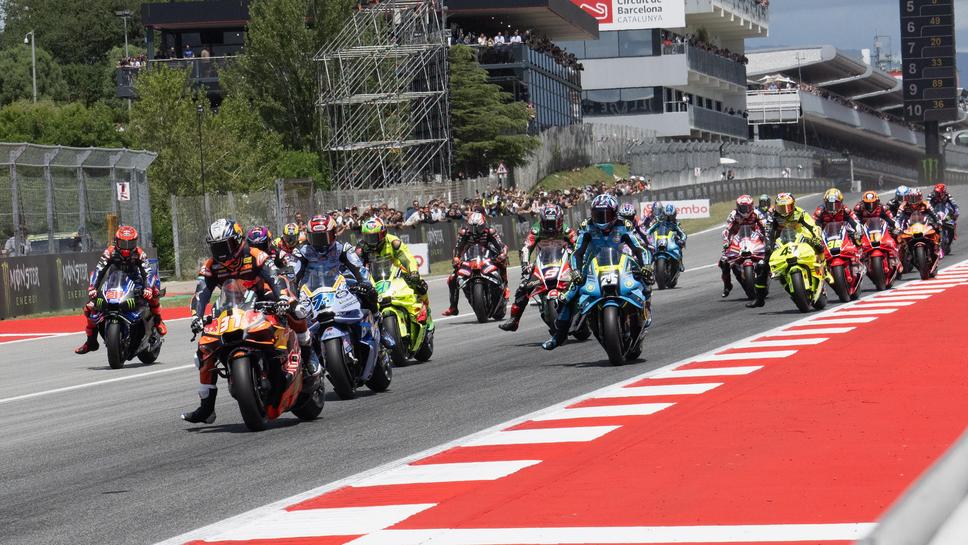 Пилотите в MotoGP може да разполагат с по само един мотор от 2027 година