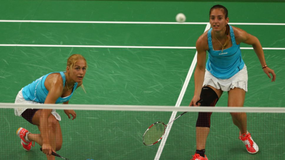Сестри Стоеви се класираха за четвъртфиналите на двойки в Прага