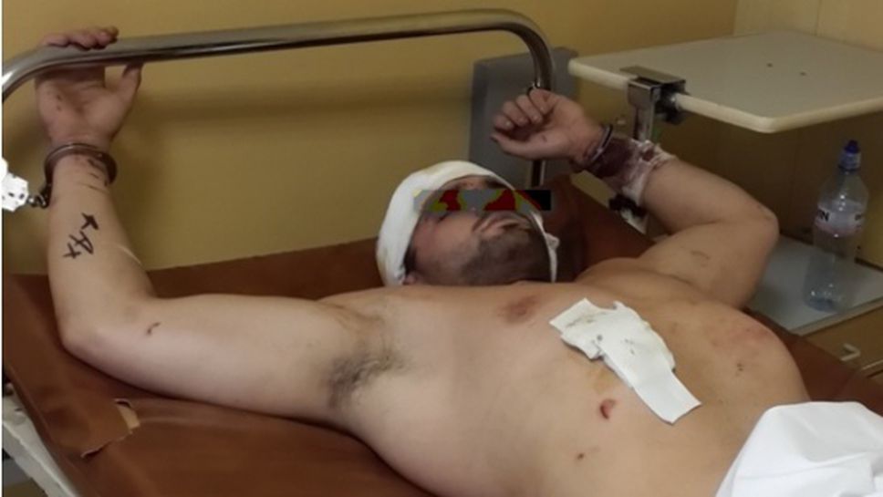 ММА боец от Кеймбридж подлуди Слънчев бряг