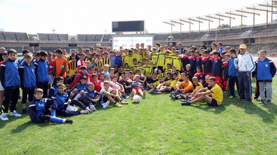 Детски футболен турнир за Купата на Мтел ще се проведе в Пловдив