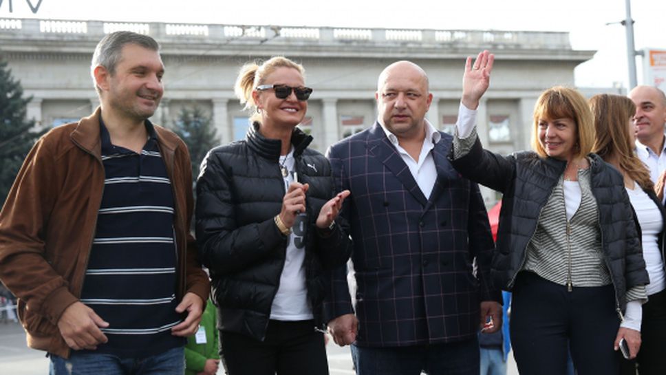 Министър Красен Кралев, Йорданка Фандъкова и Стефка Костадинова дадоха старт на Маратона на София