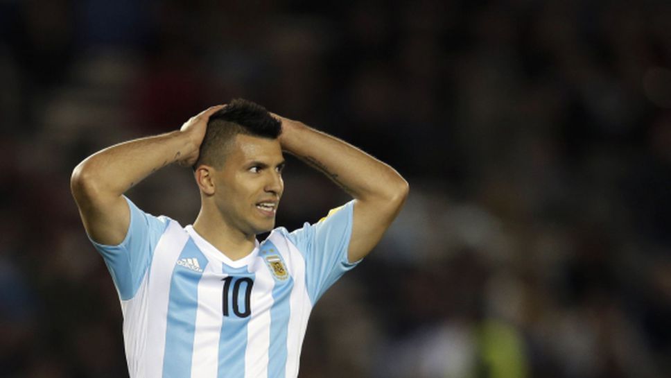 (АРХИВ) Аржентина без Агуеро срещу Парагвай