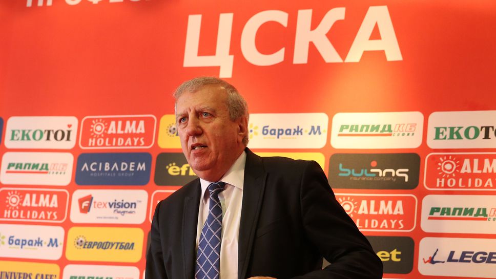 Александър Томов се изправя срещу Радев за президент на България