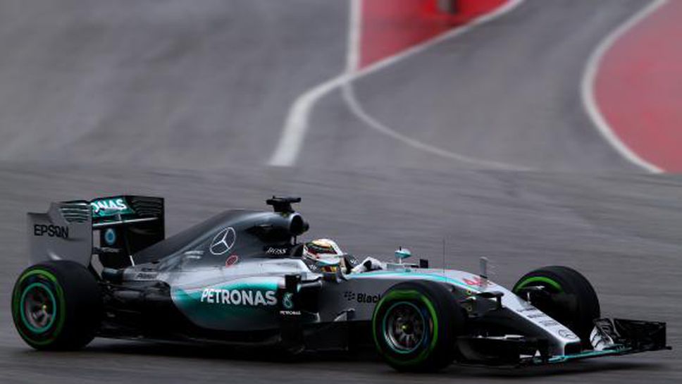 Хамилтън изпревари всички в третата тренировка