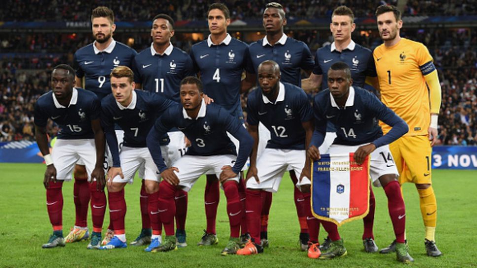 Какво спортсменство: Футболистите на Франция останали цяла нощ с германците на "Стад дьо Франс"