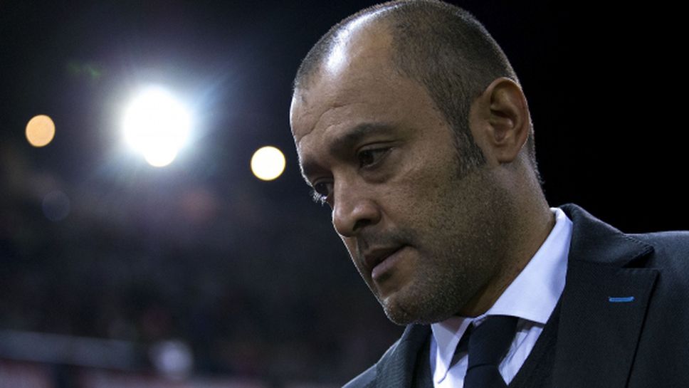 Треньорът на Валенсия хвърли оставка