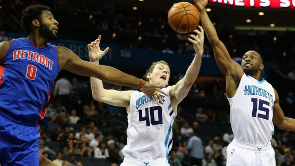 "Стършелите" ужилиха Детройт