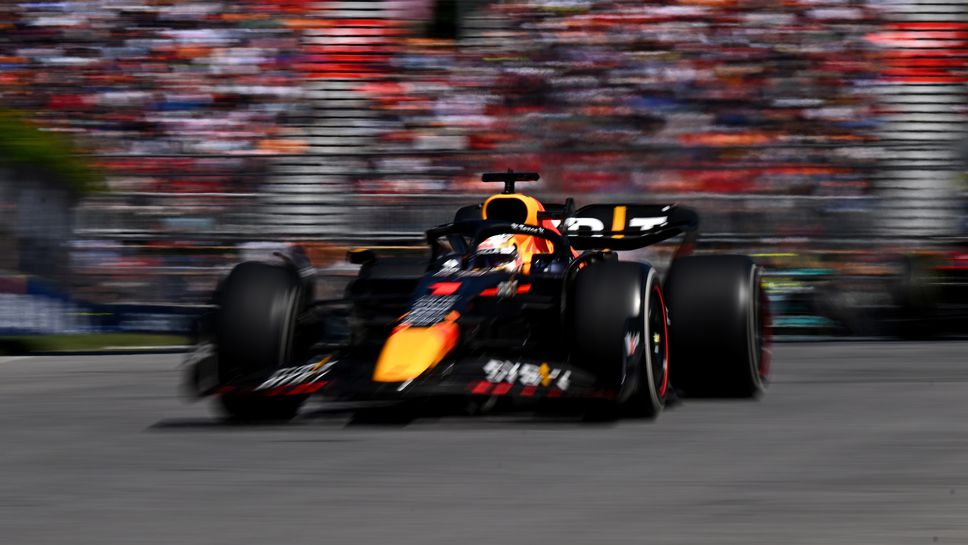 Верстапен е имал проблеми с радиото в последните обиколки в Канада