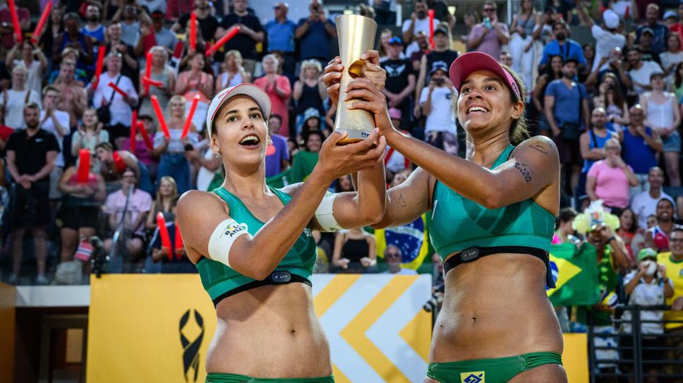 Дуда и Ана Патрисия са новите кралици на плажния волейбол