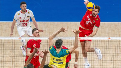 България не можа да спре Бразилия при завръщането на Теодор Салпаров