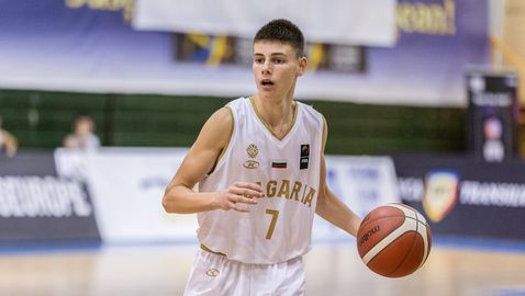 Юношите U18 останаха трети на Балканиадата в Румъния