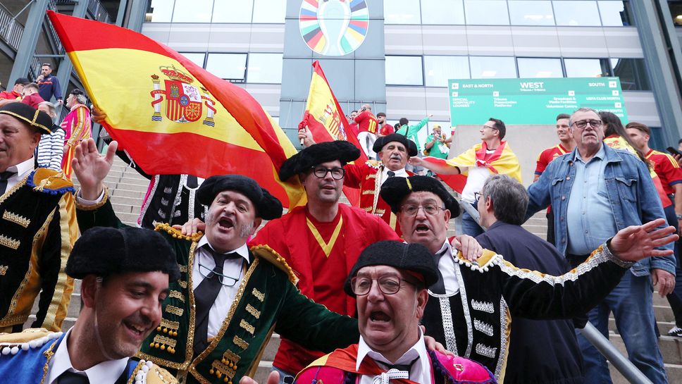 Испанска фиеста след победата над Италия