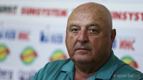 Венци Стефанов: Позор! БФС да анулира резултатите на отборите, играли с юноши