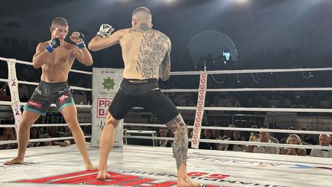 Руси Хаджиев нокаутира Стефан Миленов на Max Fight 59