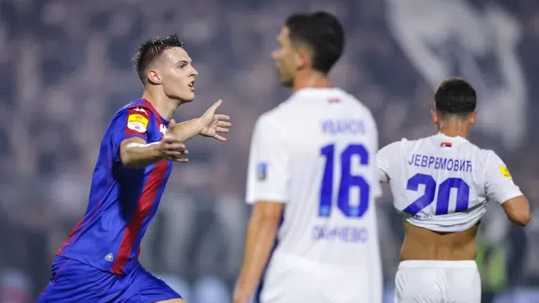 Партизан измъкна българското дерби в Сърбия с късен гол