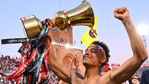 Нотингам Форест ще се опита да изпревари Наполи за крило на Болоня