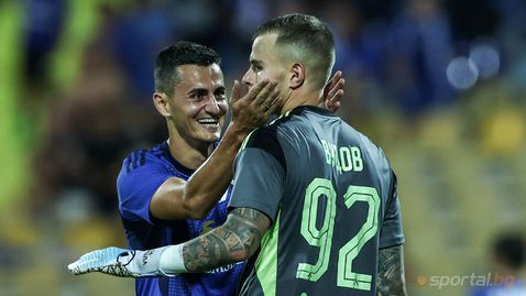 Перфектен старт за Левски в efbet Лига! Светослав Вуцов отново спаси дузпа