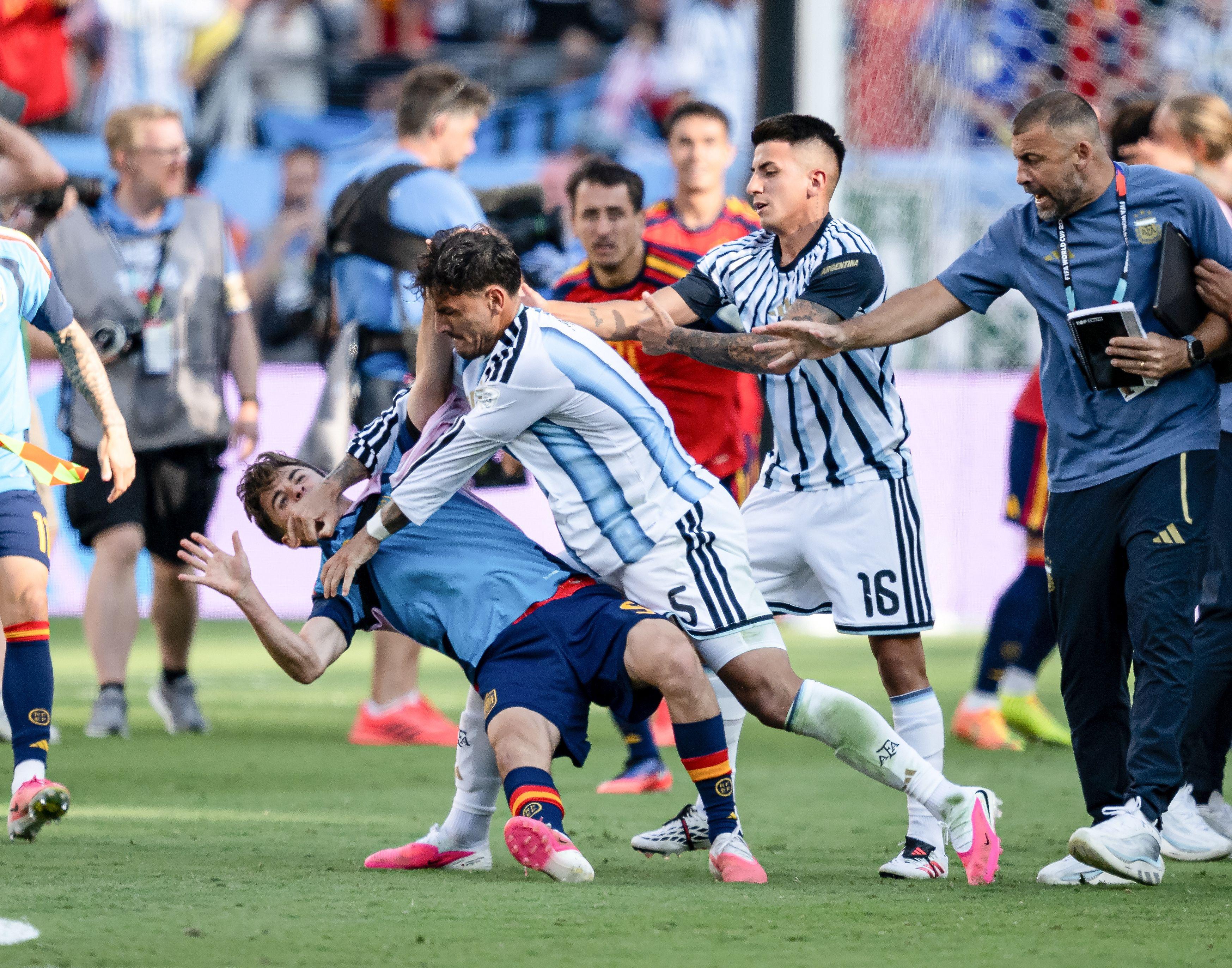 Former German players criticize Argentina's conduct at World Cup final