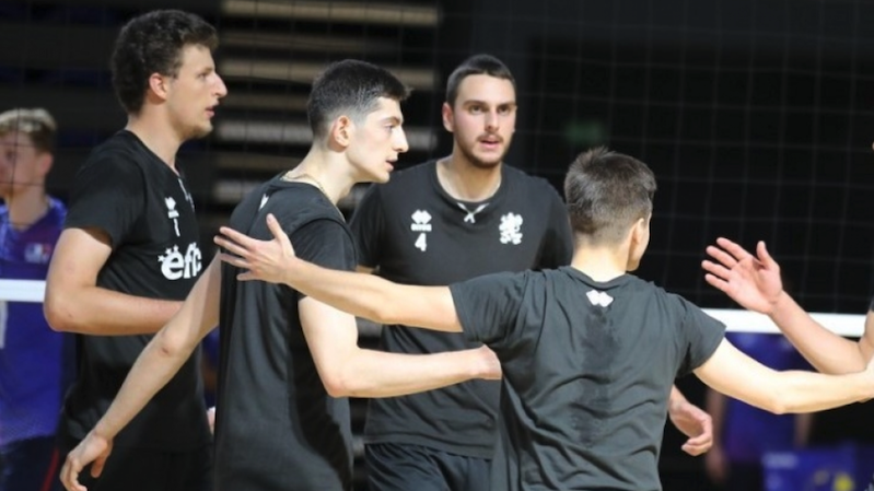 Националите под 21 години биха Бразилия