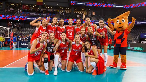 Турция с втора поредна победа на Евроволей 2021🏐🇹🇷