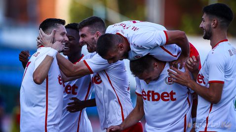 Бела удари Черноморец в Бургас