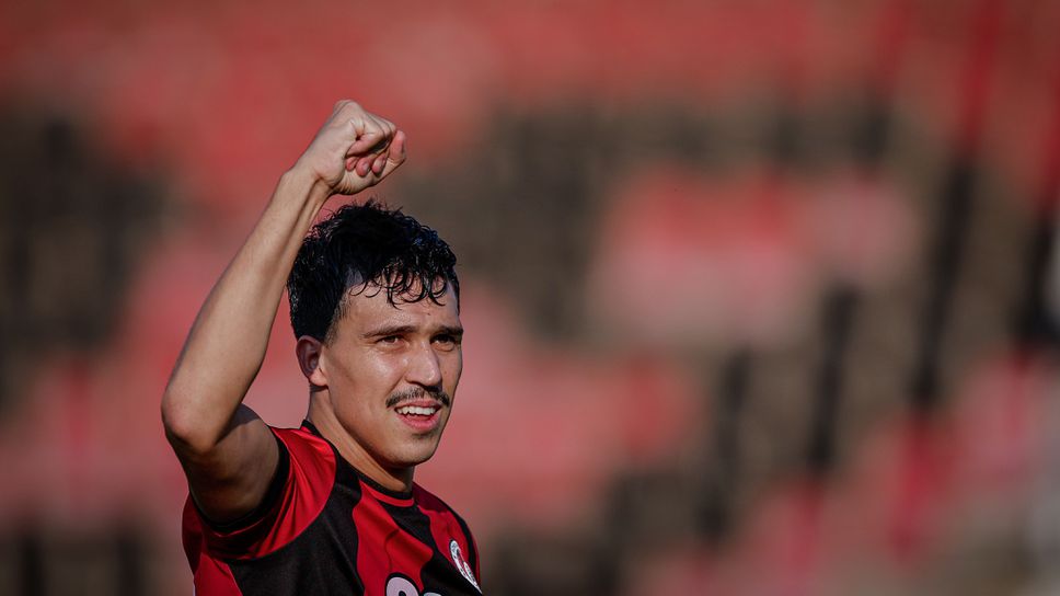 Локо (София) вдига Анте Аралица за дербито със Славия