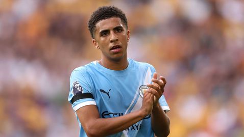  Ман Сити удължава контракта на Рико Люис 