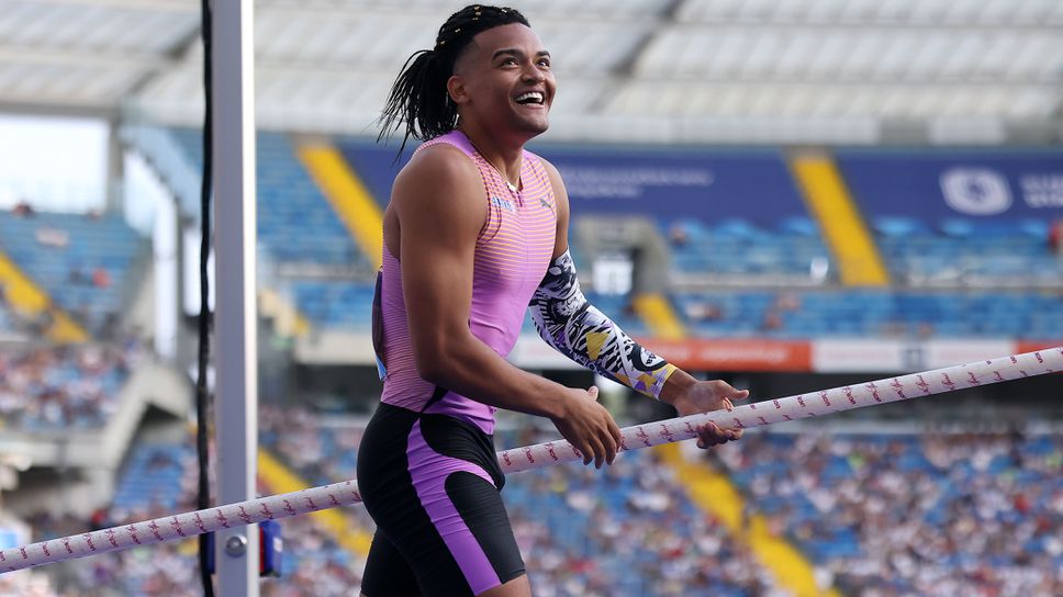 Каралис и Бонин потвърдиха участие на турнира в Руан