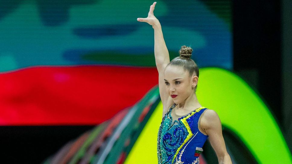 Стилияна Николова поведе в квалификациите на Световното, Ева Брезалиева е осма