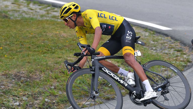 Сезонът на колумбийския колоездач Еган Бернал приключи, тъй като той