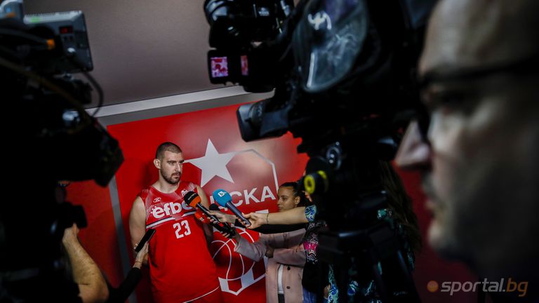 Баскетболният национал Андрей Иванов ще носи екипа на ЦСКА през