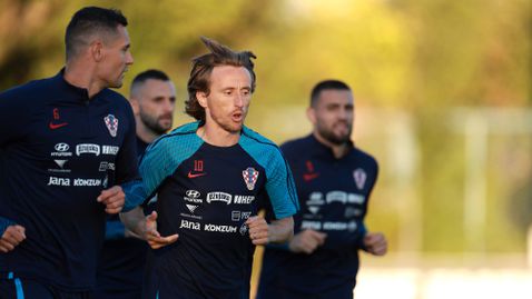  Модрич ще играе за Хърватия до Евро 2024 