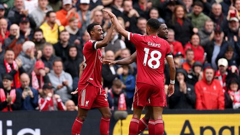 Ливърпул пак имаше проблеми след 2:0, но нямаше нужда от късни голове, за да сломи Евертън за победа №5