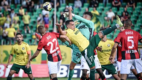 Локомотив (София) се спаси от загуба в Добрич