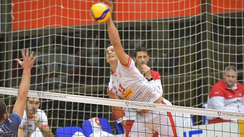 Радо Парапунов със 17 точки (6 блока)! Войводина на 1/4-финал за Купата на Сърбия